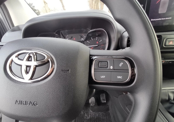 Toyota Proace City cena 119900 przebieg: 5629, rok produkcji 2022 z Cieszyn małe 154
